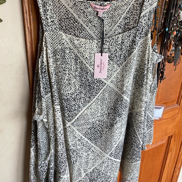 Women’s shirts. Sizes Xl , 1X, - Picture 6 of 8